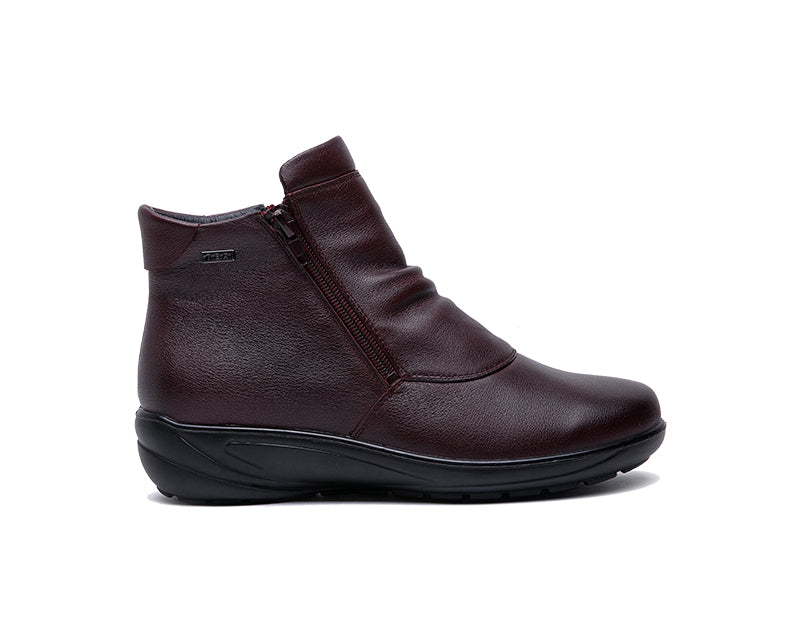 Maroon ankle boot with a zipper on a white background G-comfort P-9521R Gormley shoes strabane