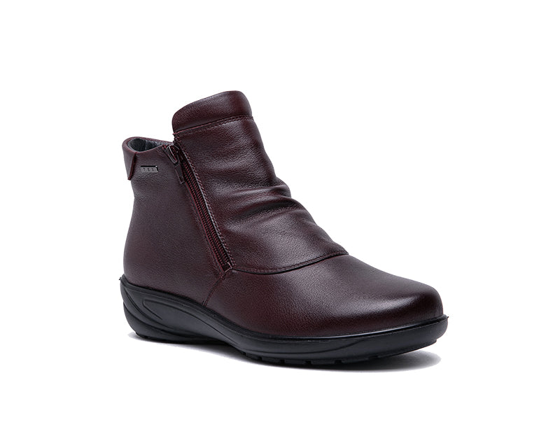 Maroon ankle boot with a zipper on a white background G-comfort P-9521R Gormley shoes strabane